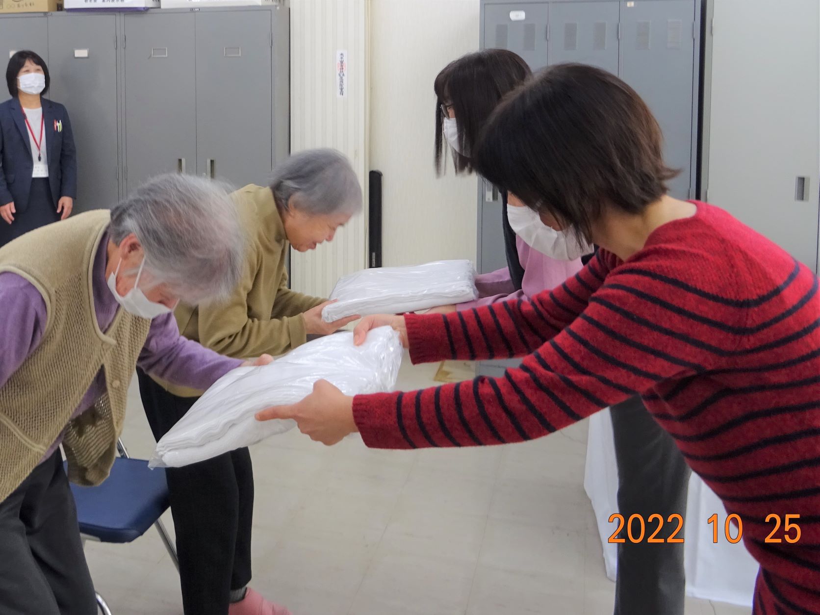 真っ白なタオルに一同感謝。<br><br>